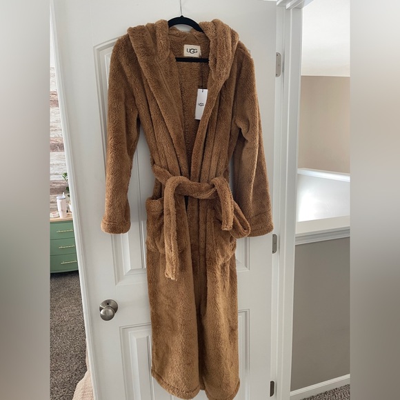 UGG Other - UGG robe **brand new